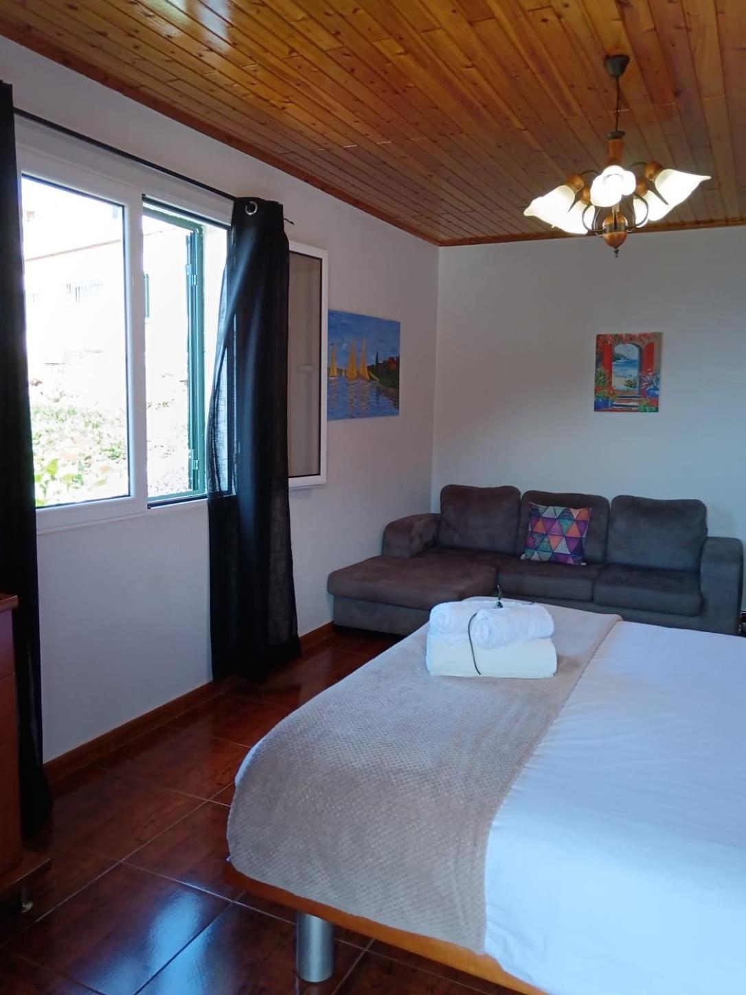 Casa Central - Peceful Mountain Retreat In Calheta Ribeira do Raposo Zewnętrze zdjęcie